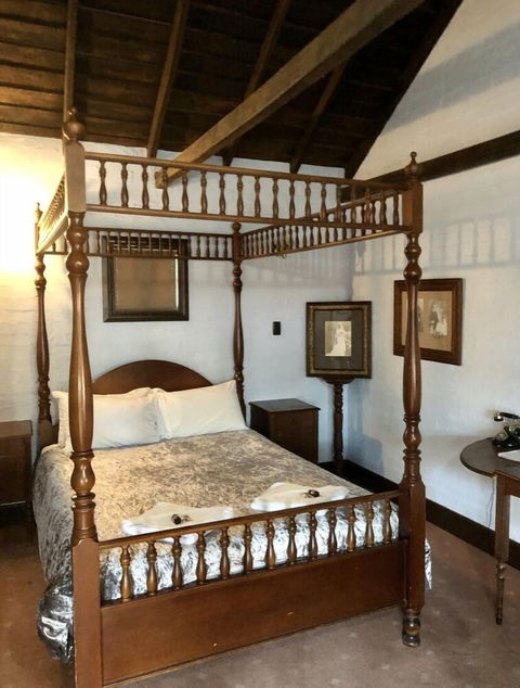 Settlers Hotel York - Accommodation Asia 2