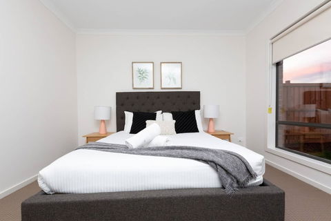 Resortstyle 4BR House With Parking@werribee - Accommodation Asia 2
