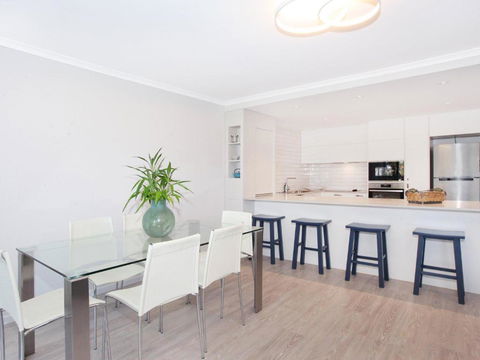 Beachport 14 Newly Renovated 2 Bedroom Apt On Parkyn Parade With Aircon - Accommodation Asia 4