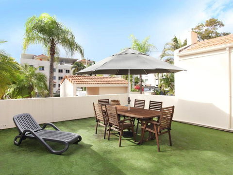Beachport 14 Newly Renovated 2 Bedroom Apt On Parkyn Parade With Aircon - Accommodation Asia 2