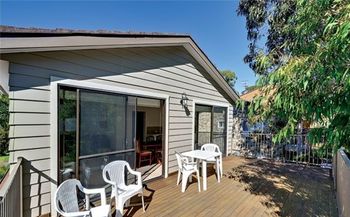 Little Beach House 8 Mistral Close - Accommodation Asia 3