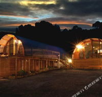 Bruny Island Accommodation 43 Degrees Beachside Studio Spa Apartments 1 - Accommodation Asia