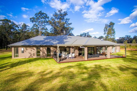 Mirambeena - Accommodation Guide 2