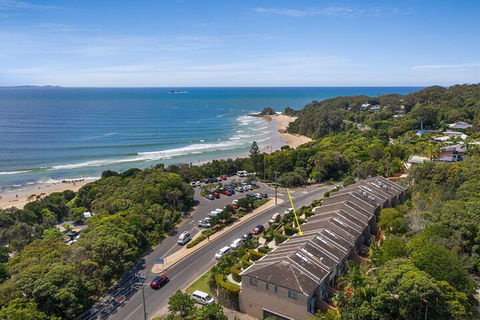 Number 4 James Cook Apartments - Accommodation Asia 3