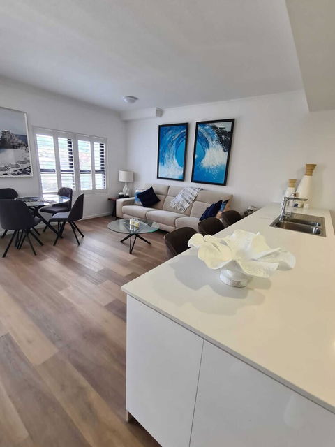 Modern 2 BR With Private Pool & Garden - Accommodation Guide 3