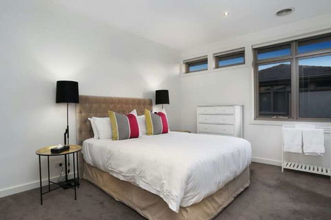 Kew Luxurious Townhouse - Accommodation Asia 5