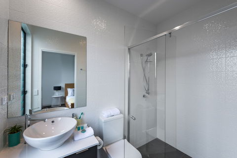 Oxford Steps - Accommodation Asia 2