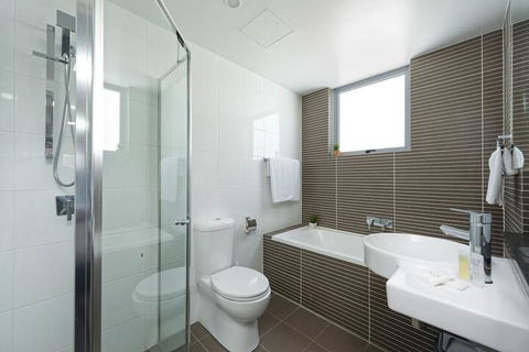 Astra Apartments Miller Street - Accommodation Asia 0