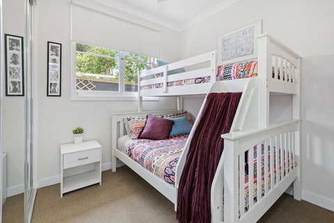 AMORE - Accommodation Guide 6