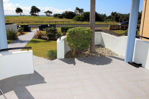 Hi Surf Unit 1 - Accommodation China 4