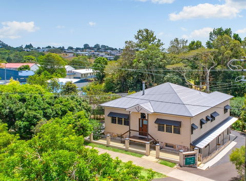 The Guesthouse - Accommodation Guide 1