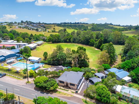 The Guesthouse - Accommodation Guide 0