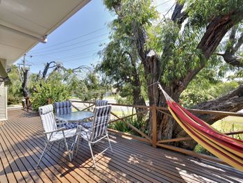 Longboard 11 Boulder Bay Road - Accommodation Asia 3