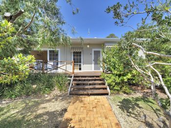 Longboard 11 Boulder Bay Road - Accommodation Asia 2