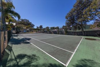 Carindale Unit 13 19 23 Dowling Street - Accommodation Asia 6