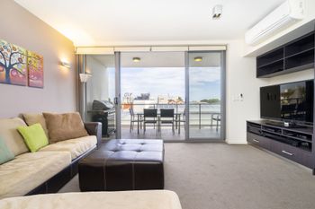 Executive Studio Inner City Apartment - Accommodation Guide 1