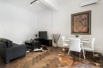Stunning City Apartment H350 - Accommodation Asia 0