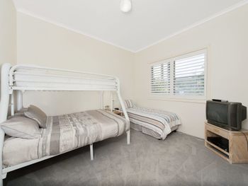 Sandy Point Road Unit 337 265 Pacific Blue - Accommodation Asia 2