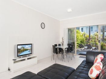 Sandy Point Road Unit 337 265 Pacific Blue - Accommodation Asia 1
