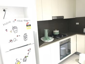 Chic & Cosy Apartment Near Airport & CBD - Accommodation Guide 5