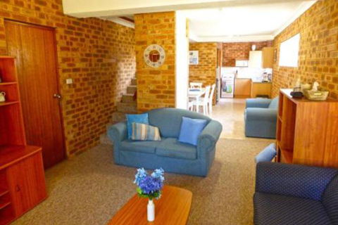 Dolphins Delight At Culburra Beach - Accommodation Guide 3