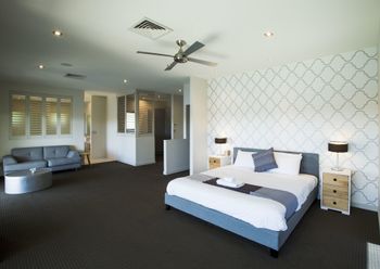 Gold Coast Luxury Waterfront House - Accommodation Asia 5