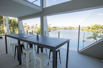 Gold Coast Luxury Waterfront House - Accommodation Asia 1