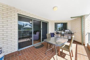 Mariners Apartment 18 - Accommodation Guide 6