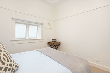 Bondi Beach Waterfront - Accommodation Guide 2