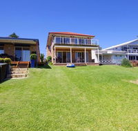 Luxury Waterfront House - Accommodation Asia