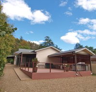 Mad on Bright - Accommodation Guide