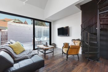 Architects Urban Retreat In Malvern - Accommodation Guide 0