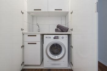 Architects Urban Retreat In Malvern - Accommodation Guide 5