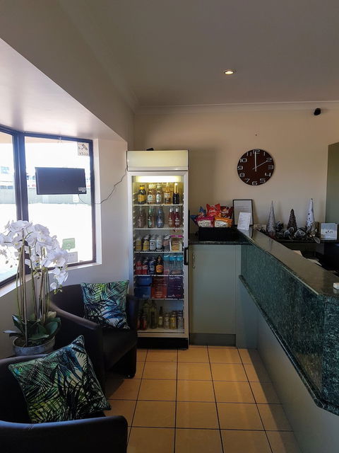 Rockhampton Palms Motor Inn - Accommodation Guide 6