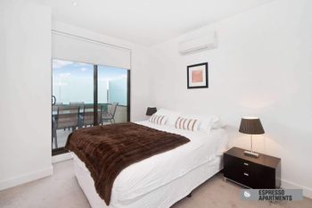 Smart Modern In St. Kilda - Accommodation Guide 3