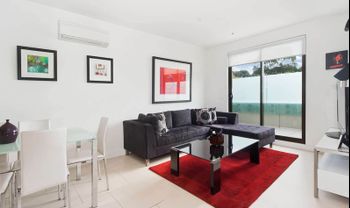 Smart Modern In St. Kilda - Accommodation Guide 1