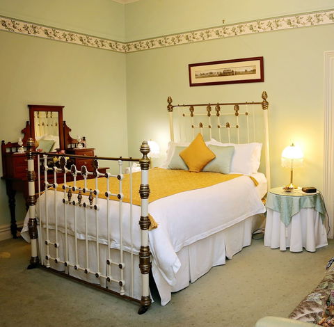 Forgandenny Bed & Breakfast - Accommodation Guide 2