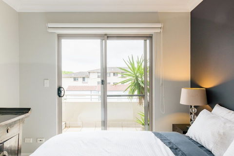 Bondi Beach Executive Penthouse - Accommodation Guide 3