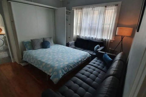 Incredible Location 2 Bedroom Bondi Beach Apartment - Accommodation Guide 6