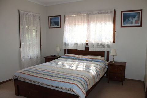 Surf Beach Family Friendly Home - Accommodation Asia 5