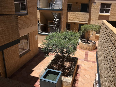 Hillary's Coastal Resort - Accommodation Guide 1