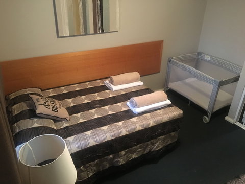 Hillary's Coastal Resort - Accommodation Guide 4