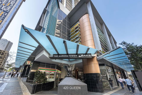 Oaks Aurora Tower - Accommodation Asia 4