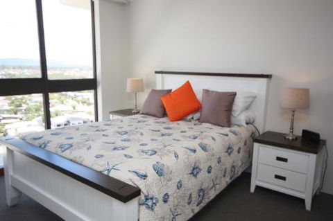 Broadwater Shores Waterfront Apartments - Accommodation Guide 6