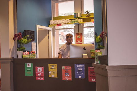 Mad Monkey Backpackers Bayswater - Accommodation Guide 3