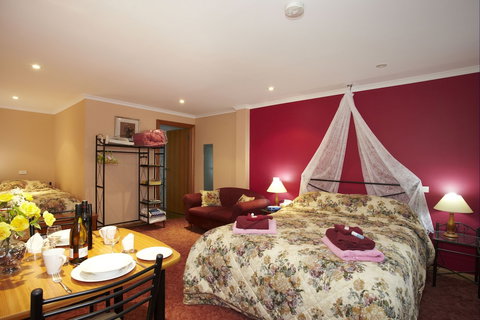 North East Rest Awhile Bed & Breakfast - Accommodation Guide 6