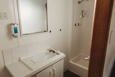 G'day Parks Ararat - Accommodation Guide 0