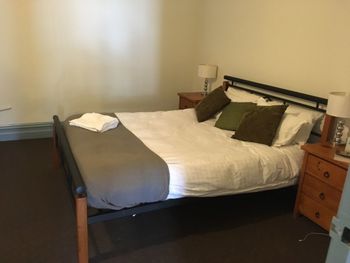 Albany Hotel - Accommodation Guide 3
