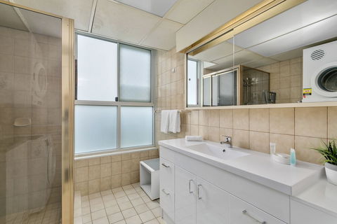 President - Q Stay - Accommodation Asia 5