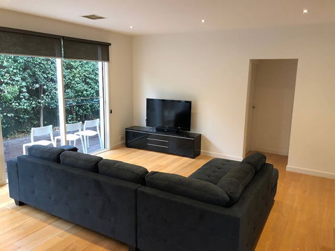 Malvern 3 Bedroom Home - Accommodation Guide 6
